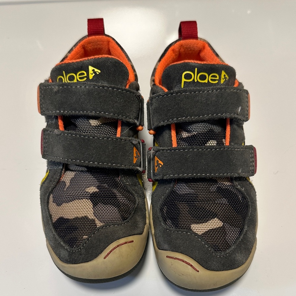 PLAE Kids' Camouflage Gray and Orange Sneakers